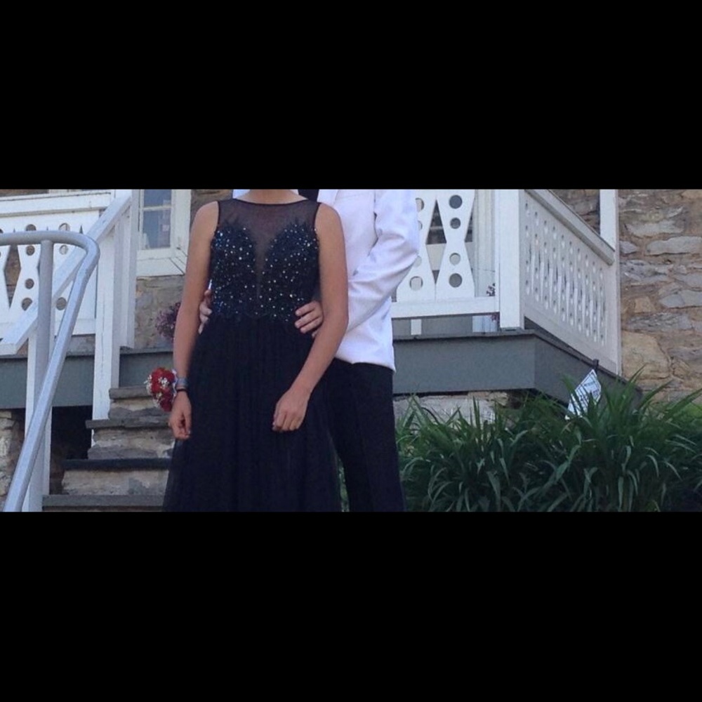 PROM DRESS - Picture 5 of 6